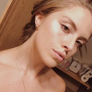 Meet your Posher, Celine